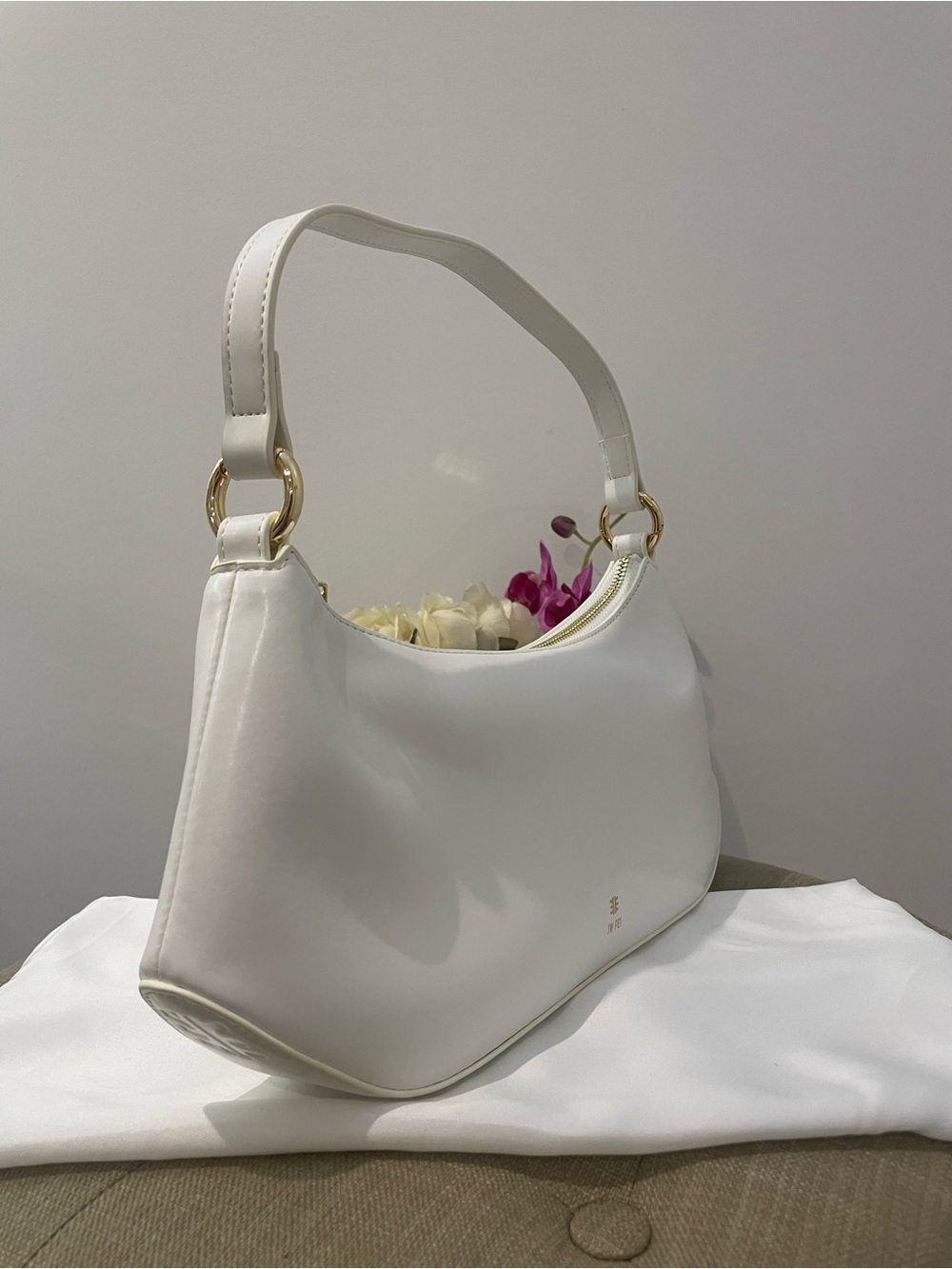 JW PEI White Vegan Leather Shoulder Bag - Picture 3 of 12